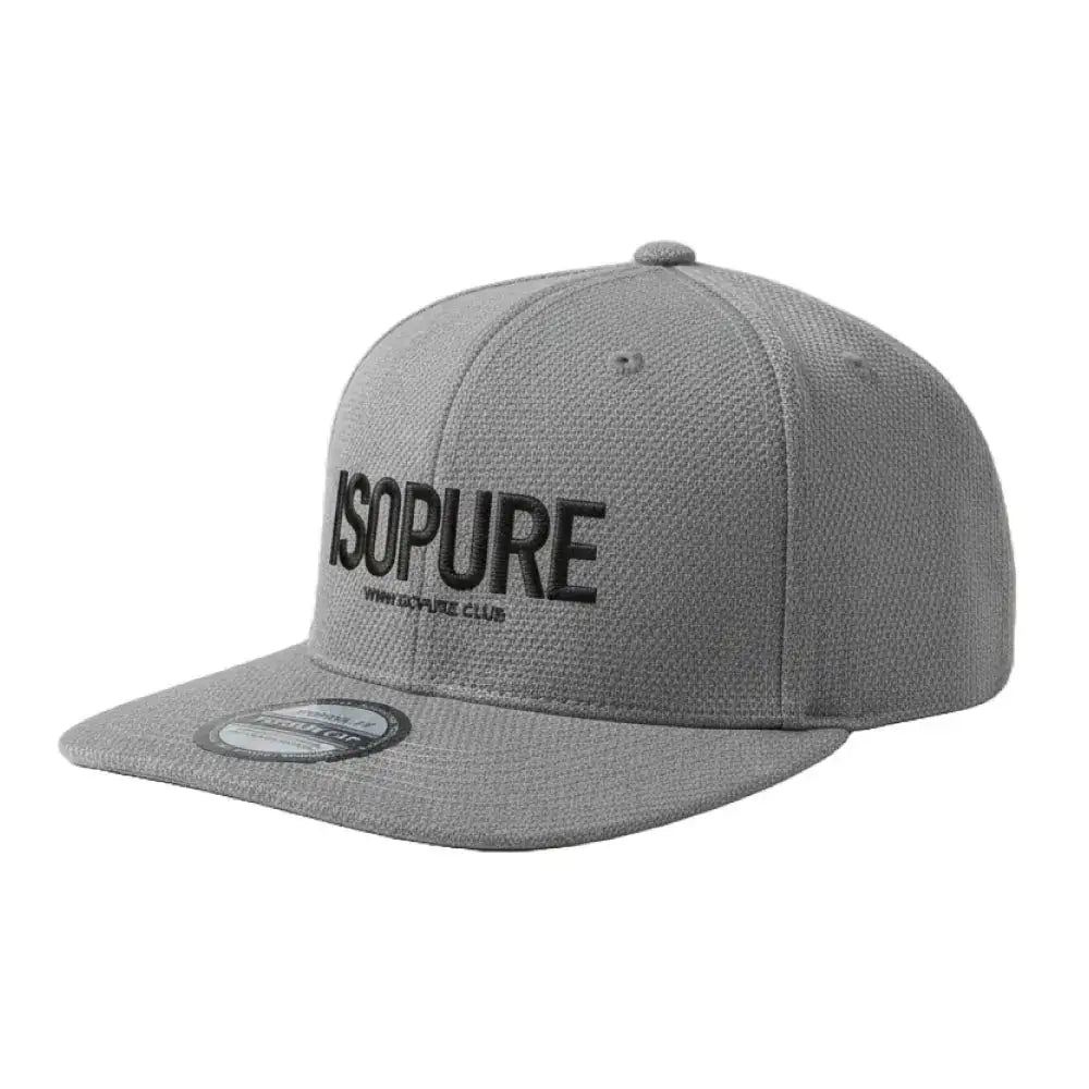 Gorra gris con logo ISOPURE para entusiastas del fitness y suplementos deportivos
